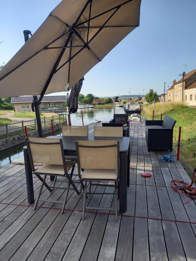 Les Amis D'Ulysse Hotell Chagny  Exteriör bild